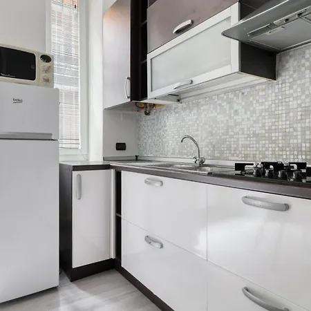 Ideal Rent - Viale Corsica 41 아파트