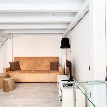 Ideal Rent - Viale Corsica 41 *