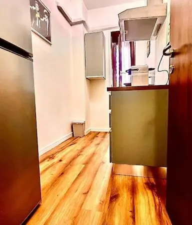 Navigli Bocconi Naba-iulm-self-60 Mq Milano