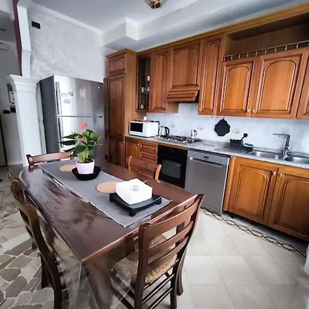Casa Parthenope Milan