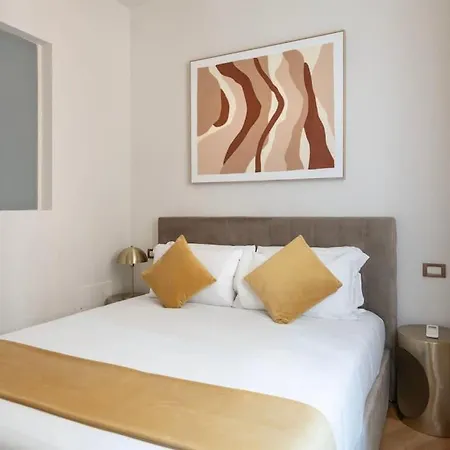 Chic 3 Bedroom - Close To Duomo Milan