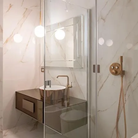 Apartamento Chic 3 Bedroom - Close To Duomo *