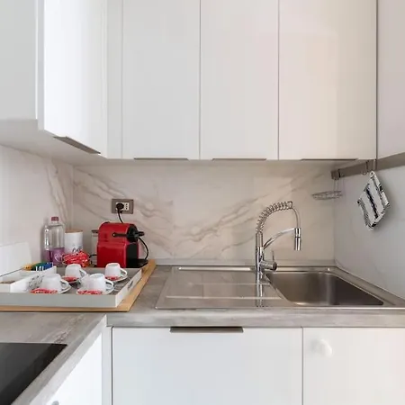 Chic 3 Bedroom - Close To Duomo *