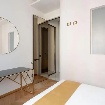Chic 3 Bedroom - Close To Duomo Milan