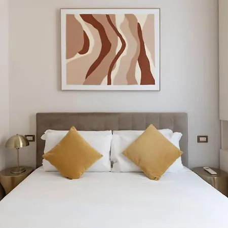 Apartment Chic 3 Bedroom - Close To Duomo