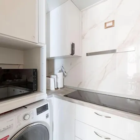 Chic 3 Bedroom - Close To Duomo