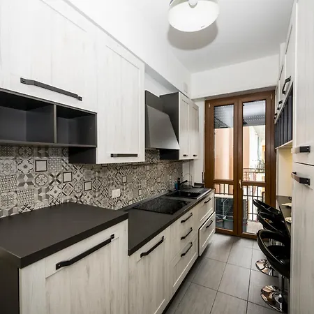Airguest Station Apartment *