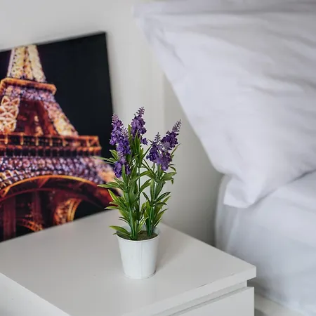 Apartment Airguest Station