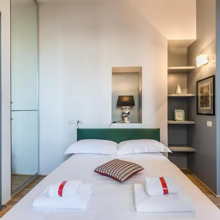 Apartment Porta Venezia Open Space - Due Passi Dal Duomo - 2 Bagni