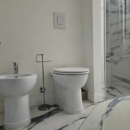 Stylish Duplex In The Heart Of - Navigli Bocconi Apartment *