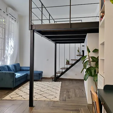 Stylish Duplex In The Heart Of - Navigli Bocconi *