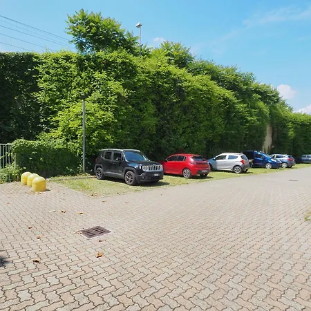 Forlanini Con Free Parking Linate Airport *