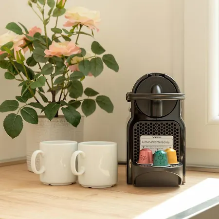 Exclusive Apartment - Next To The Metro شقة *