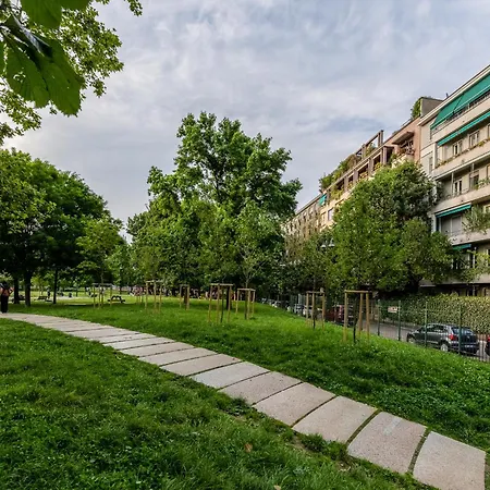 Duomo And Navigli - Cozy And Quiet With Park View Appartement Milaan
