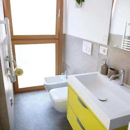 Nuovissimo Monolocale In Centro Milan