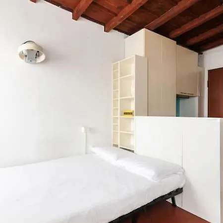 Monolocale Navigli Ripa 33 Milan