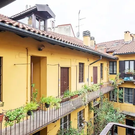 Monolocale Navigli Ripa 33 *