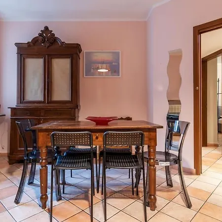 Trilocale In Pagano Apartamento Milán