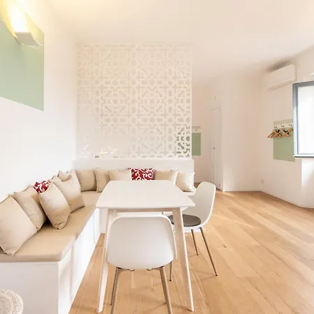 Apartment Alessia's Flat- Sarpi 5