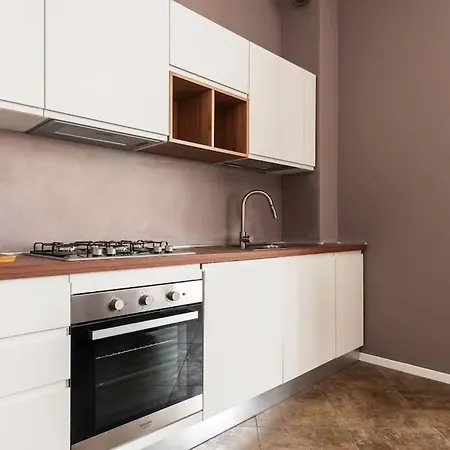 Apartment Moderno Bilocale In Zona Mico