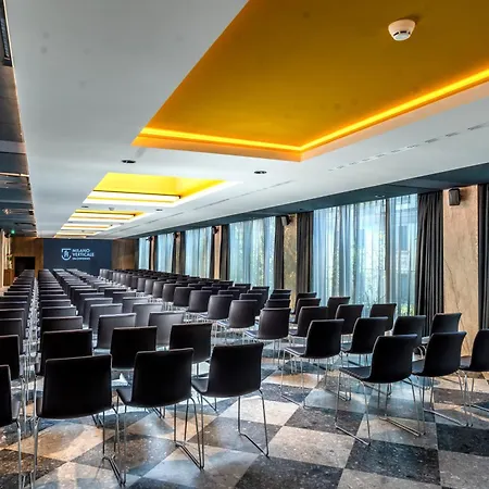 Verticale | Esperienze Hotel Milan