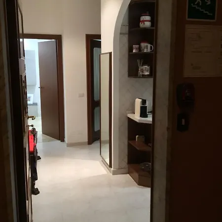 Apartament The House Of Leo - Nuovo Zona Centrale Di 150m Da Metro Giallo E A 10 Minuti Da Duomo *