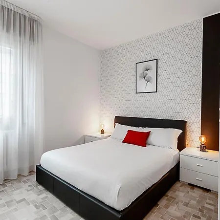 Stayeasy Staro5 - 5 Minutes To Udine Subway *