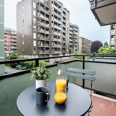 Stayeasy Staro5 - 5 Minutes To Udine Subway شقة