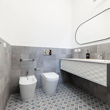 5' From Metro Lima, Design Milaan