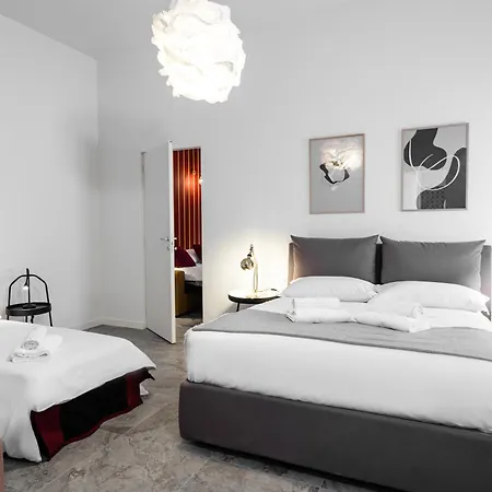 5' From Metro Lima To Piazza Duomo Apartamento