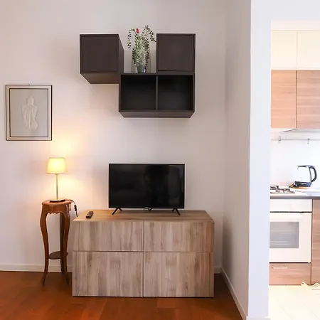 Apartment Primopiano - Roncaglia Milan