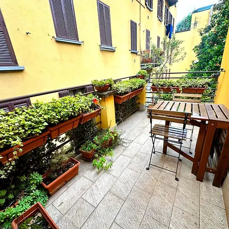 Terrace - Center - Duomo Apartment Milan