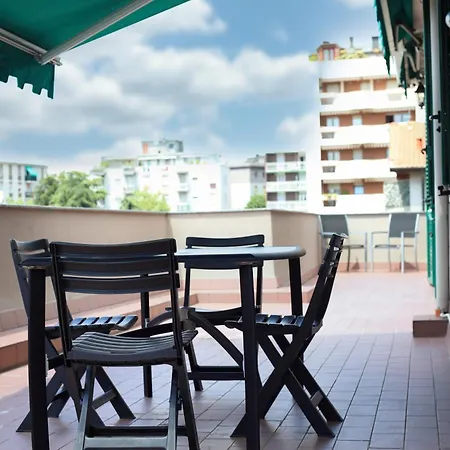 Rainbow House Via Dei Carafa Διαμέρισμα Μιλάνο