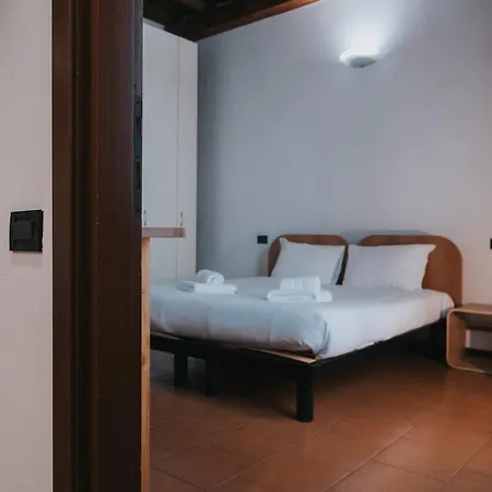 Apartment Navigli Darsena Mailand