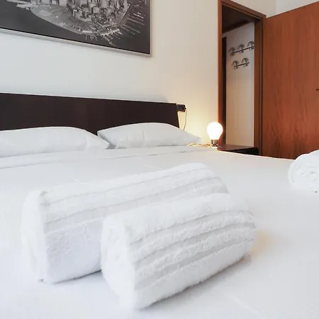 Primopiano - Palmaria B Apartman Milánó