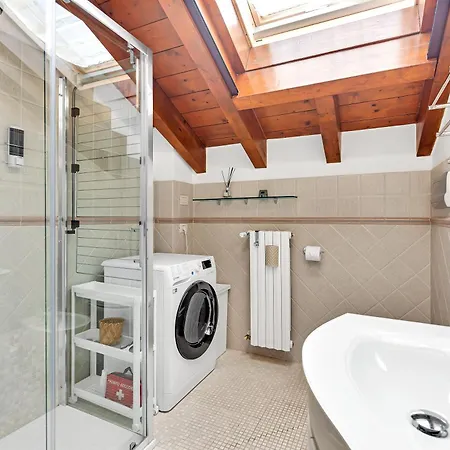 Appartement La Mansarda Di Cloe - Affitti Brevi Italia Milaan