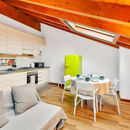 La Mansarda Di Cloe - Affitti Brevi Italia Appartement Milaan