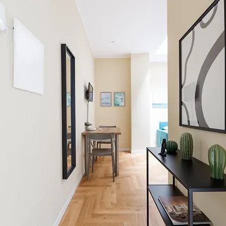 Missori & Bocconi Renovated Apartment Milan