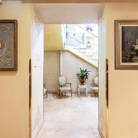 Boutique Dieci 4* Milan
