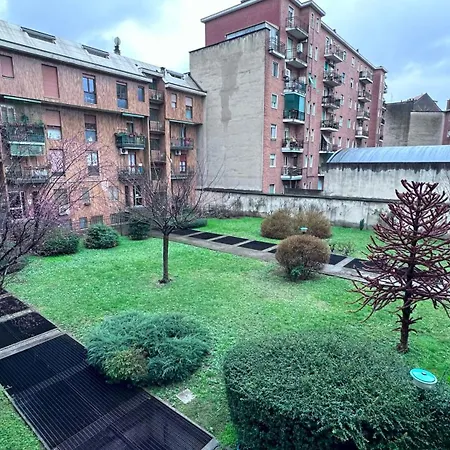 Atene House Apartment *
