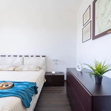 Certosa House - * Mediolan