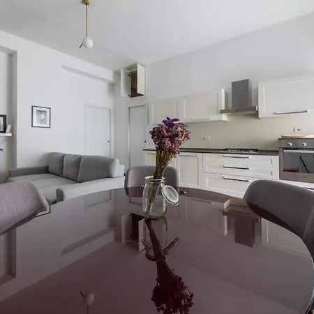 Arena 35 Apartman Milánó