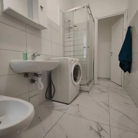 Bilocale Ristrutturato Apartment *