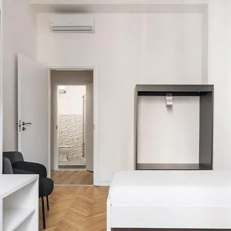 Cerva1 Elegante Dimora In Duomo Appartement