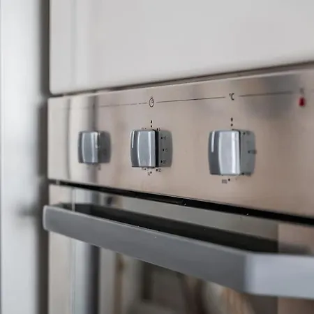 Nuovissima Dimora Con Terrazzino *