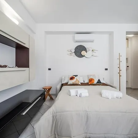 Nuovissima Dimora Con Terrazzino Apartment Milan