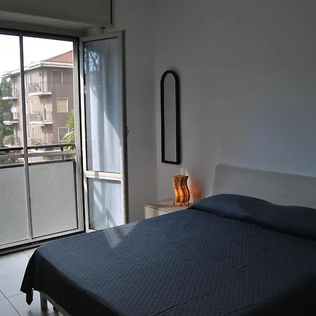 Portello Flat With Balcony Daire *