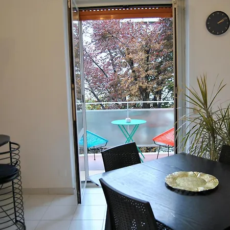Portello Flat With Balcony Milano