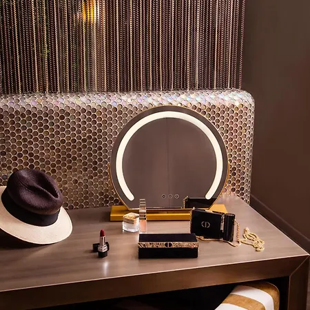 Szálloda Milan Suite Hotel 4*