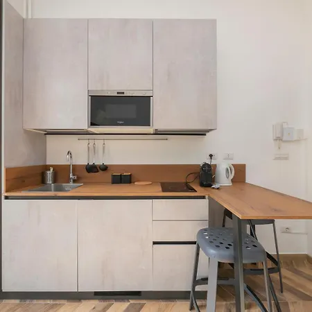 Ihost Cozy - Agnesi 15 *